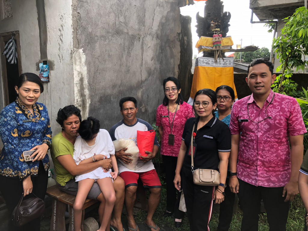 Pembinaan Kepada Penyandang Disabilitas oleh Dinas Sosial Kabupaten Badung di Desa Dalung